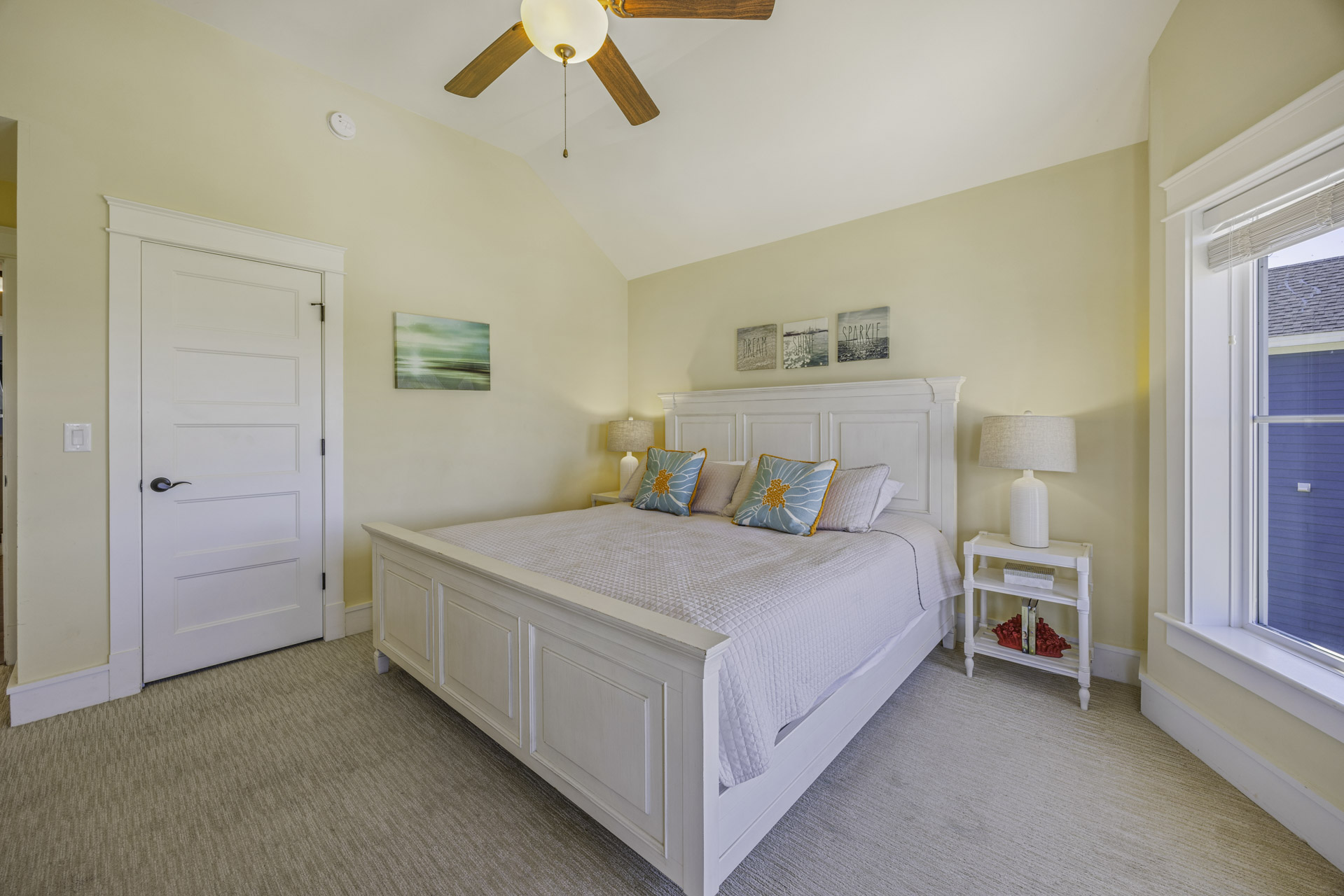 Surf Or Sound Realty 836 Hatteras Grander Bedroom 3 2