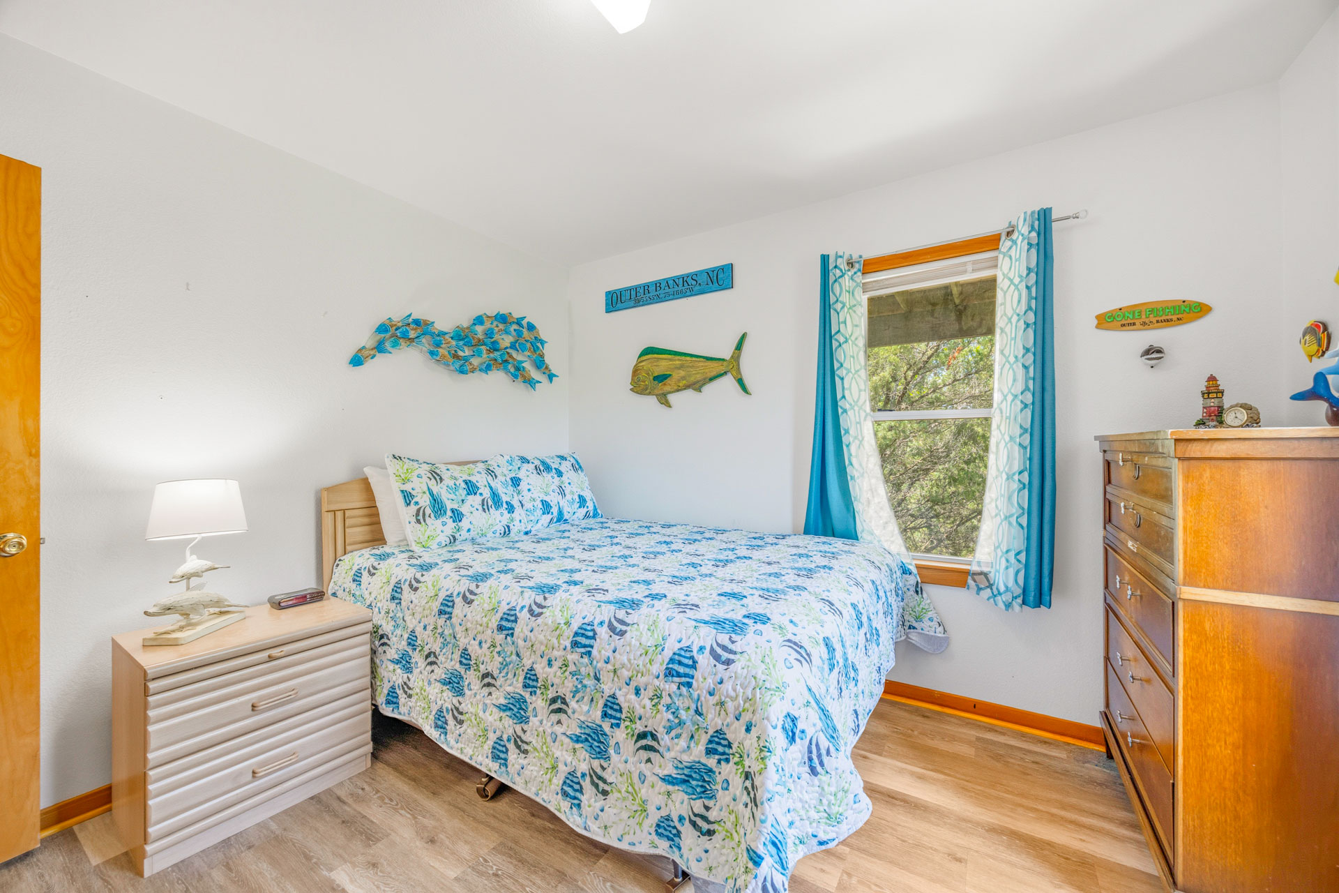 Surf Or Sound Realty 947 Creative Image Bedroom 3 2