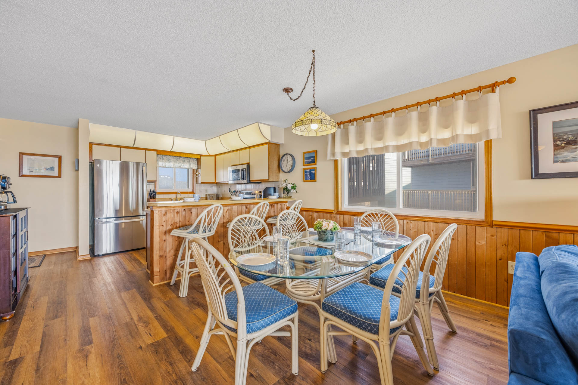 Surf Or Sound Realty 1048 Sea Site Heights Dining Area 1