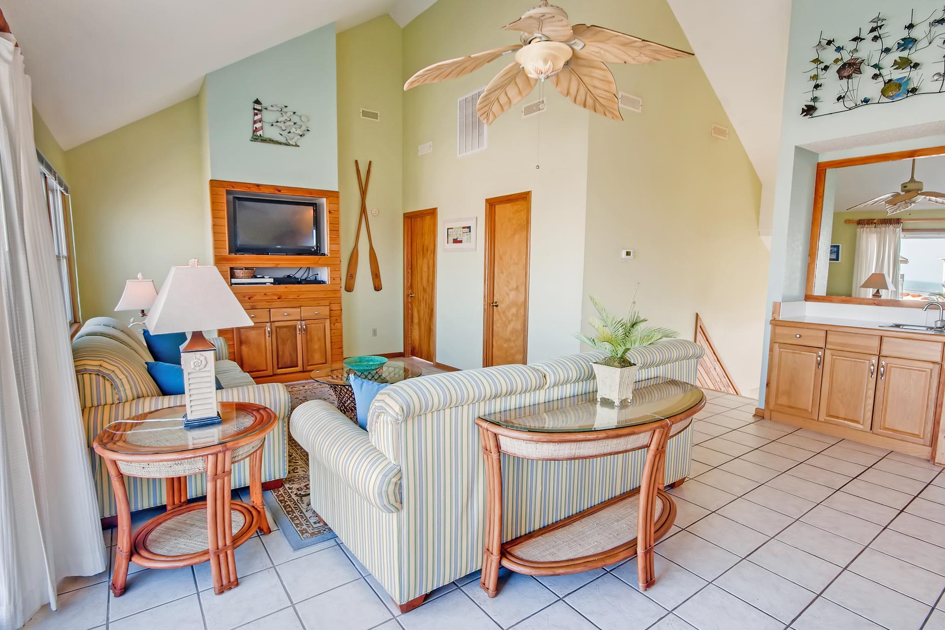 Surf Or Sound Realty Barefootn 827 Great Room 5 3350016