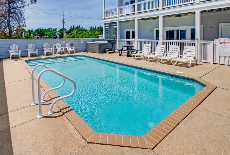 Avon Sea Breeze 600 Surf or Sound