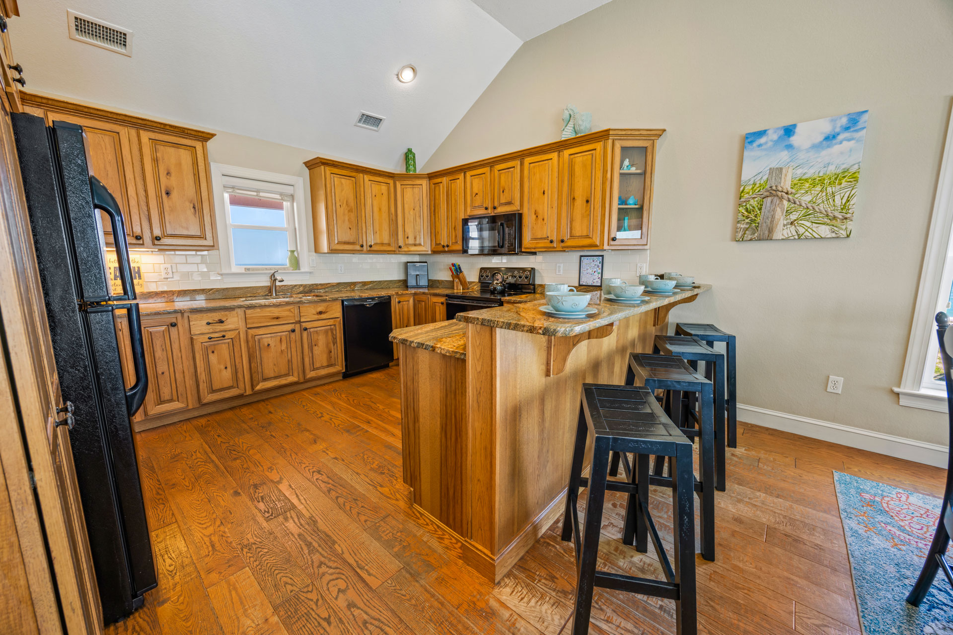 Surf Or Sound Realty 542 Day Drinkin Kitchen 1