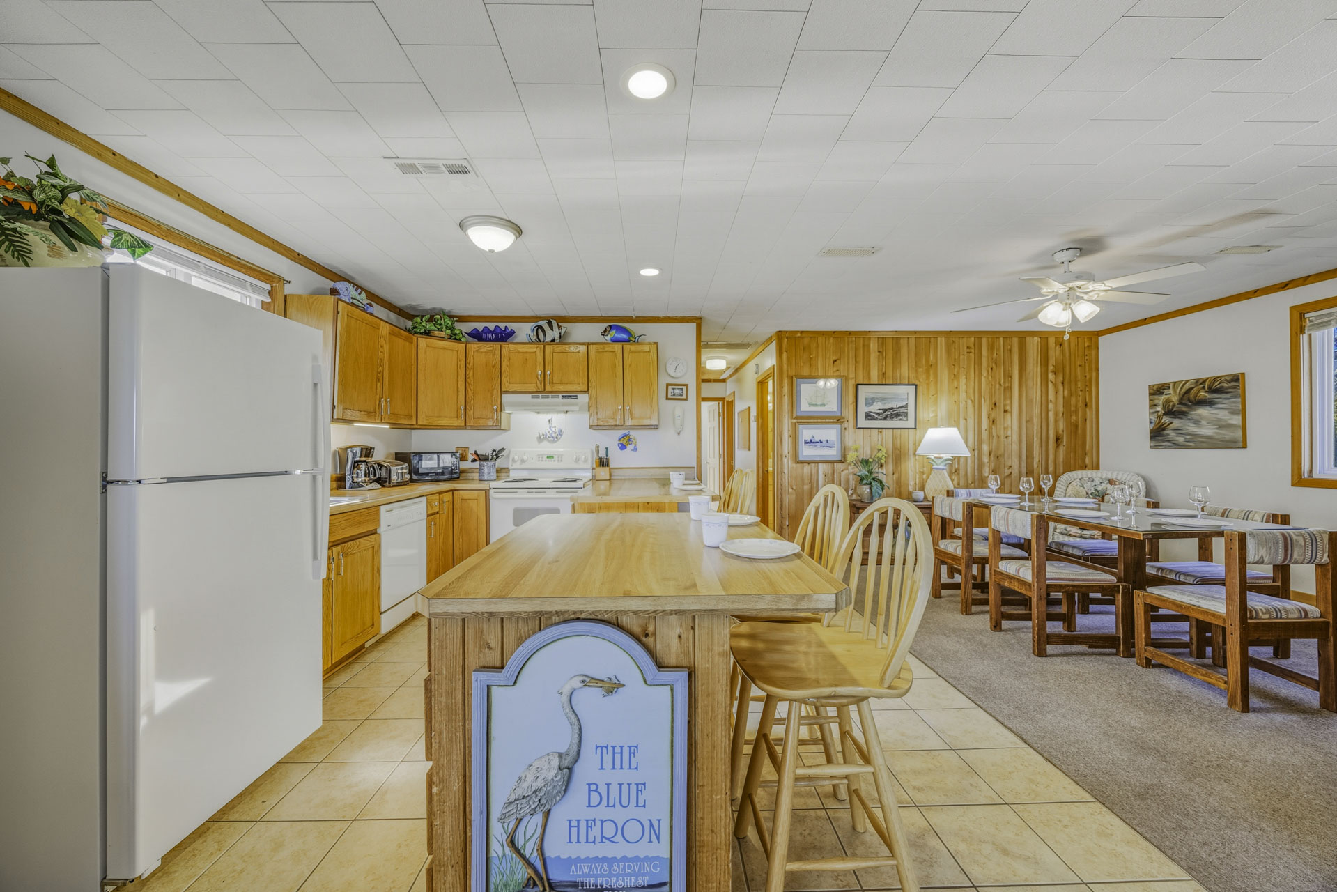 Surf Or Sound Realty 15 Driftwood Kitchen 2