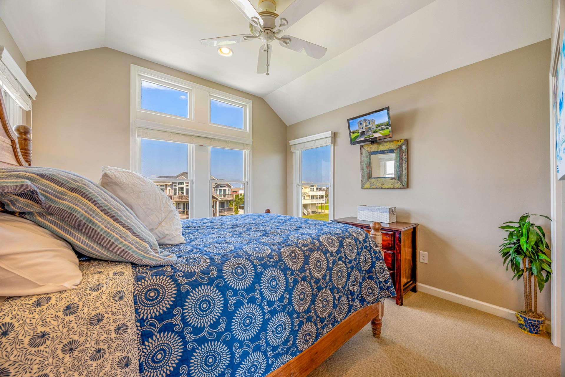 Surf Or Sound Realty 734 Hi View Bedroom 1 1