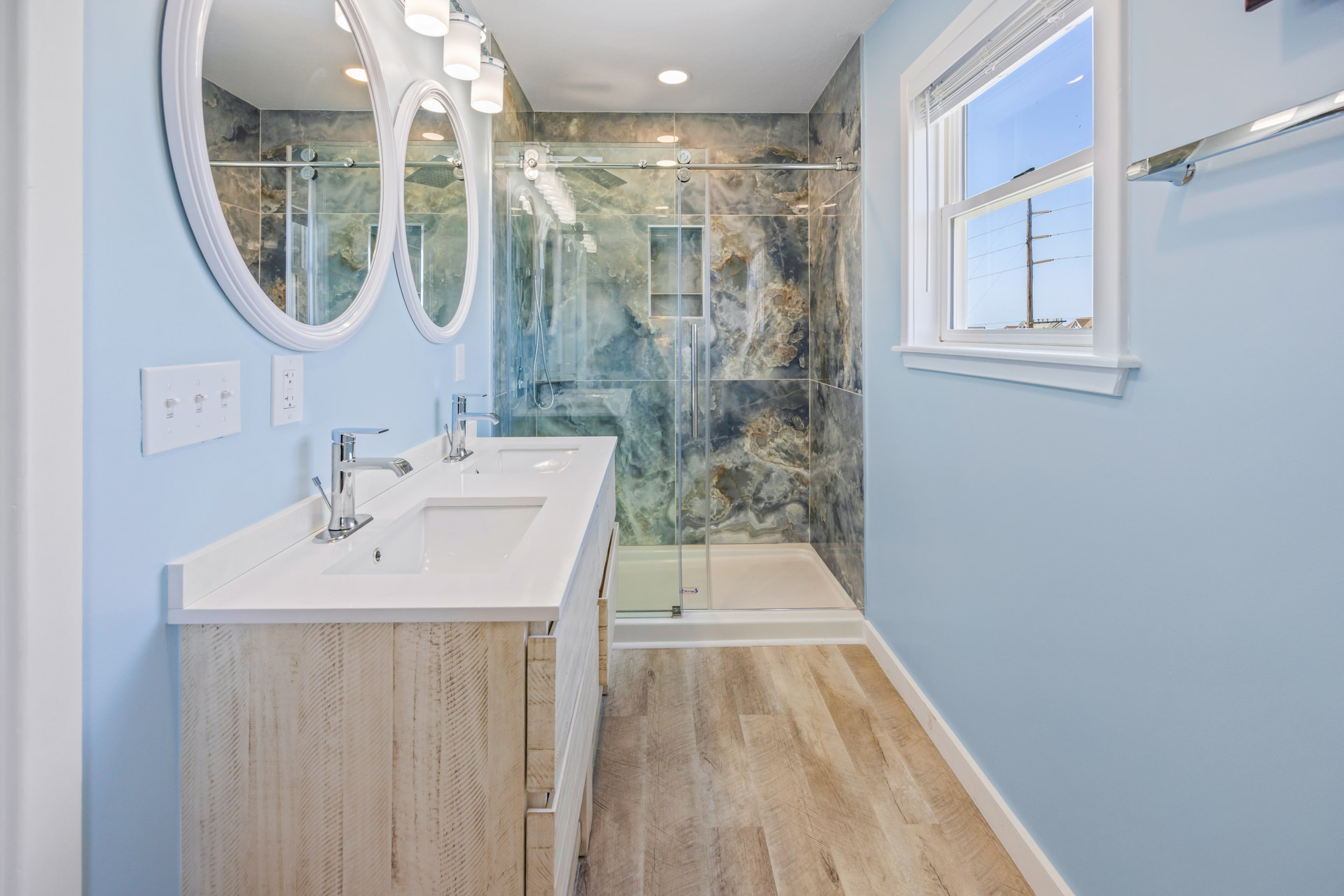 Surf Or Sound Realty 1183 Nautical By Nature Bedroom 1 3