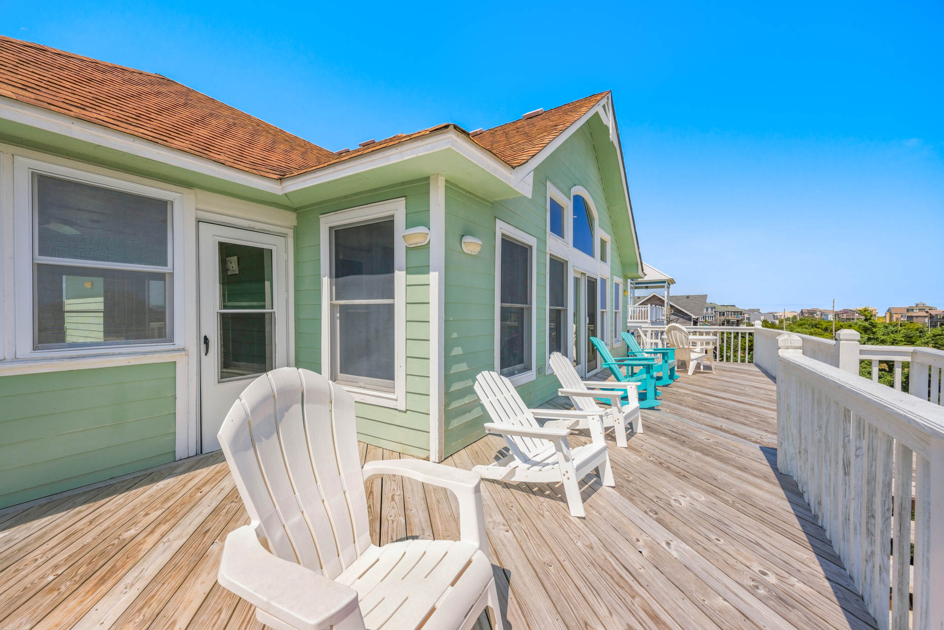 Surf Or Sound Realty 868 Forever Sunshine Deck 1