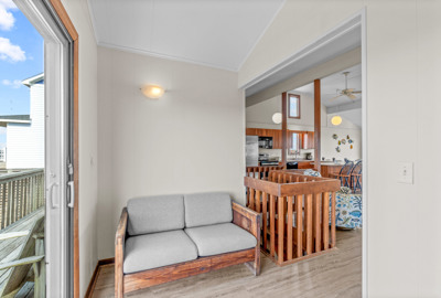 Surf Or Sound Realty 526 Bryson Herrick Great Room 4