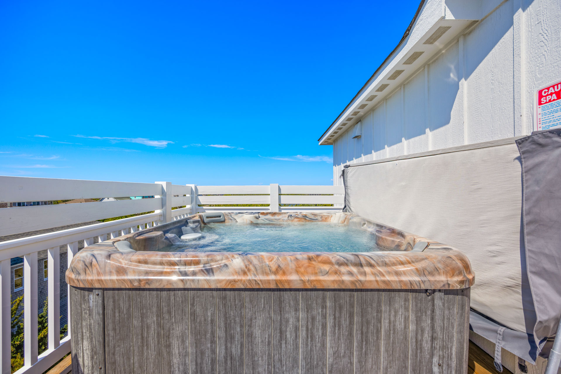 Surf Or Sound Realty 1110 Ipanema Waves Hot Tub