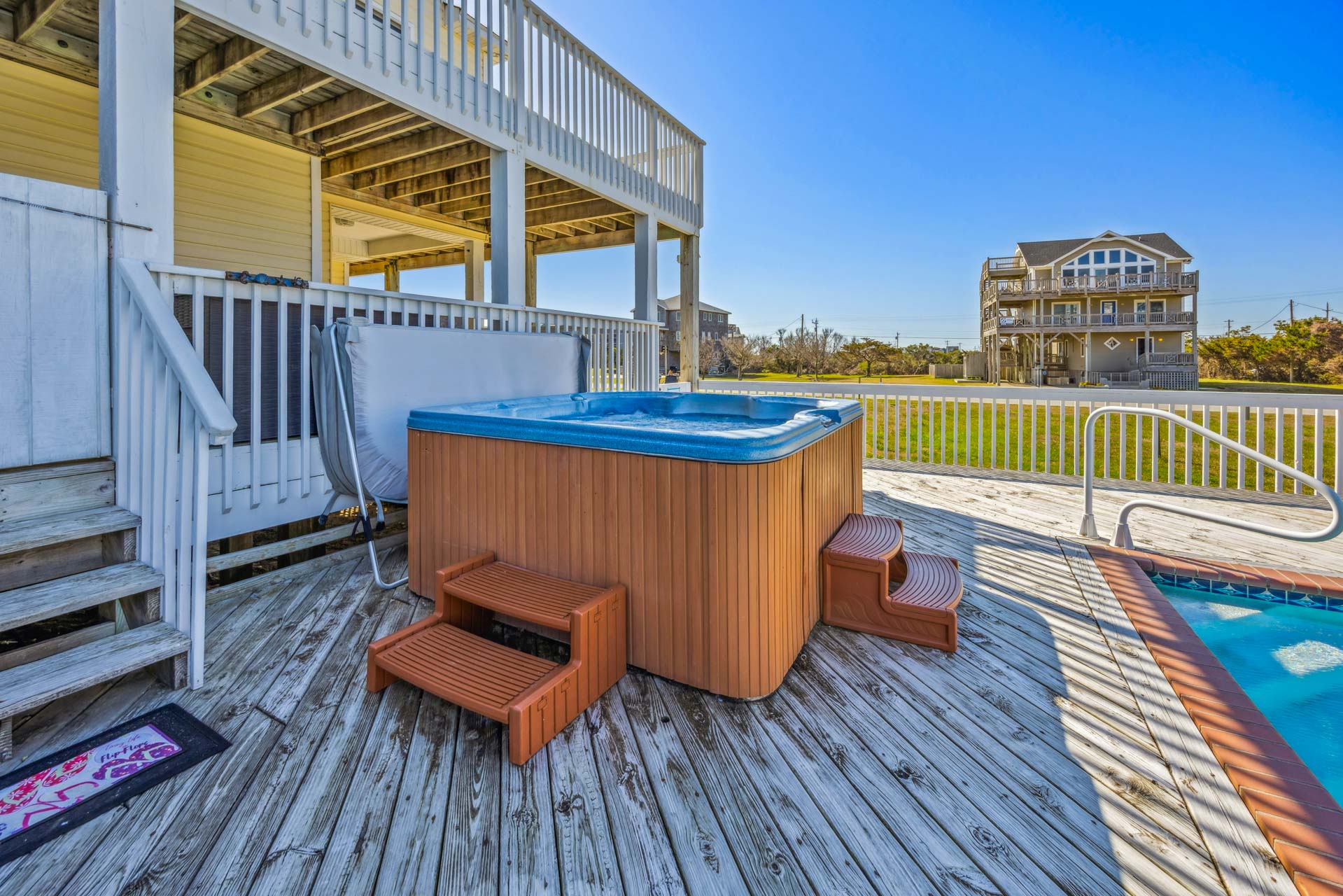 Surf Or Sound Realty 262 Endless Summer Hot Tub 2