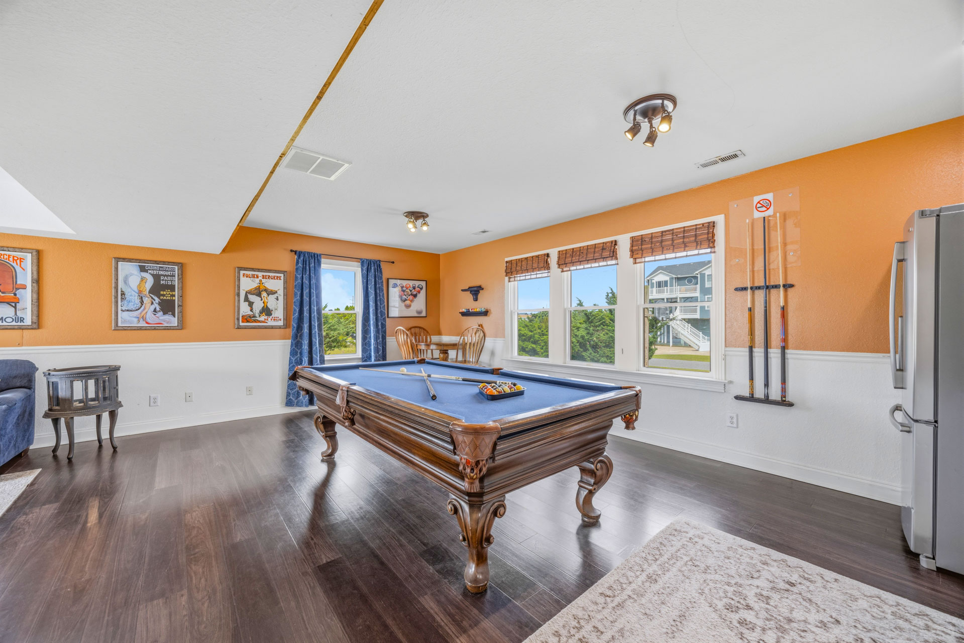 Surf Or Sound Realty 926 Dreamer's Landing Game Room 3
