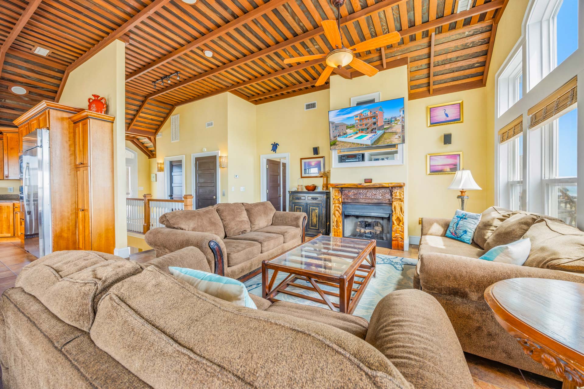 Surf Or Sound Realty 957 Coral Breeze Great Room 3