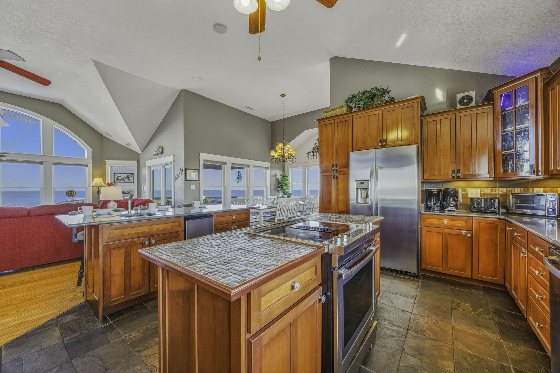 Surf Or Sound Realty 438 Sounds Terrific Kitchen 5