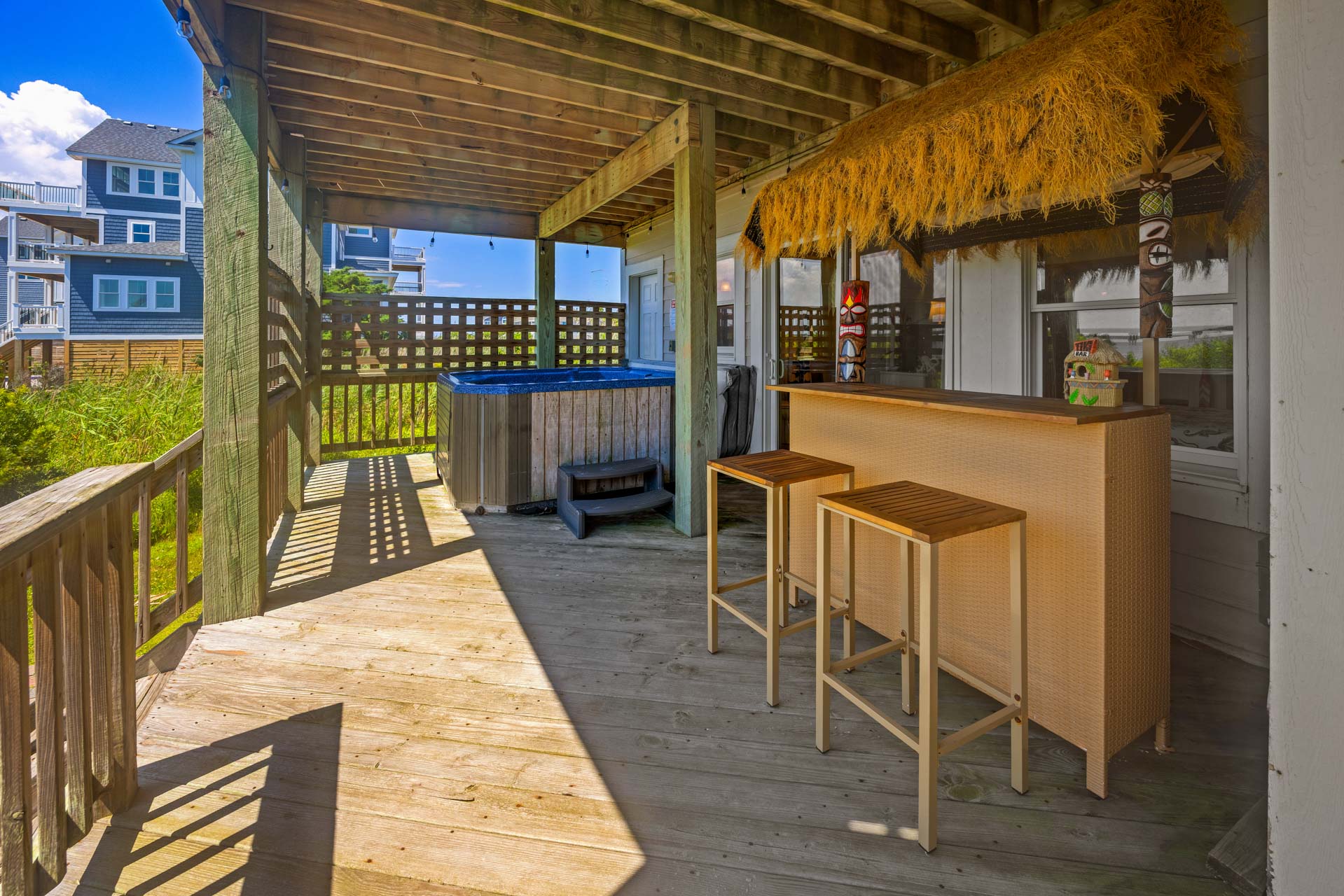 Surf Or Sound Realty 566 La Familia Hot Tub 2