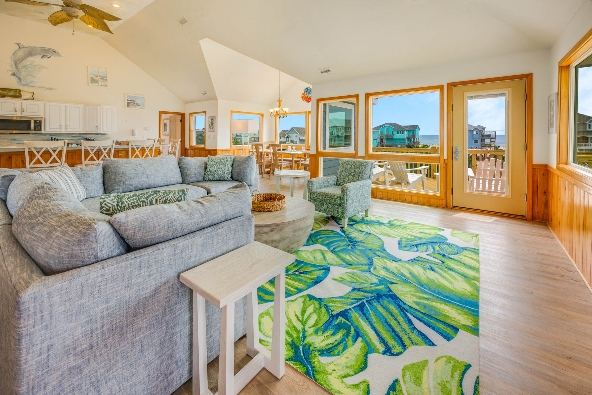 Surf Or Sound Realty 1194 Carolina Girl Great Room 4