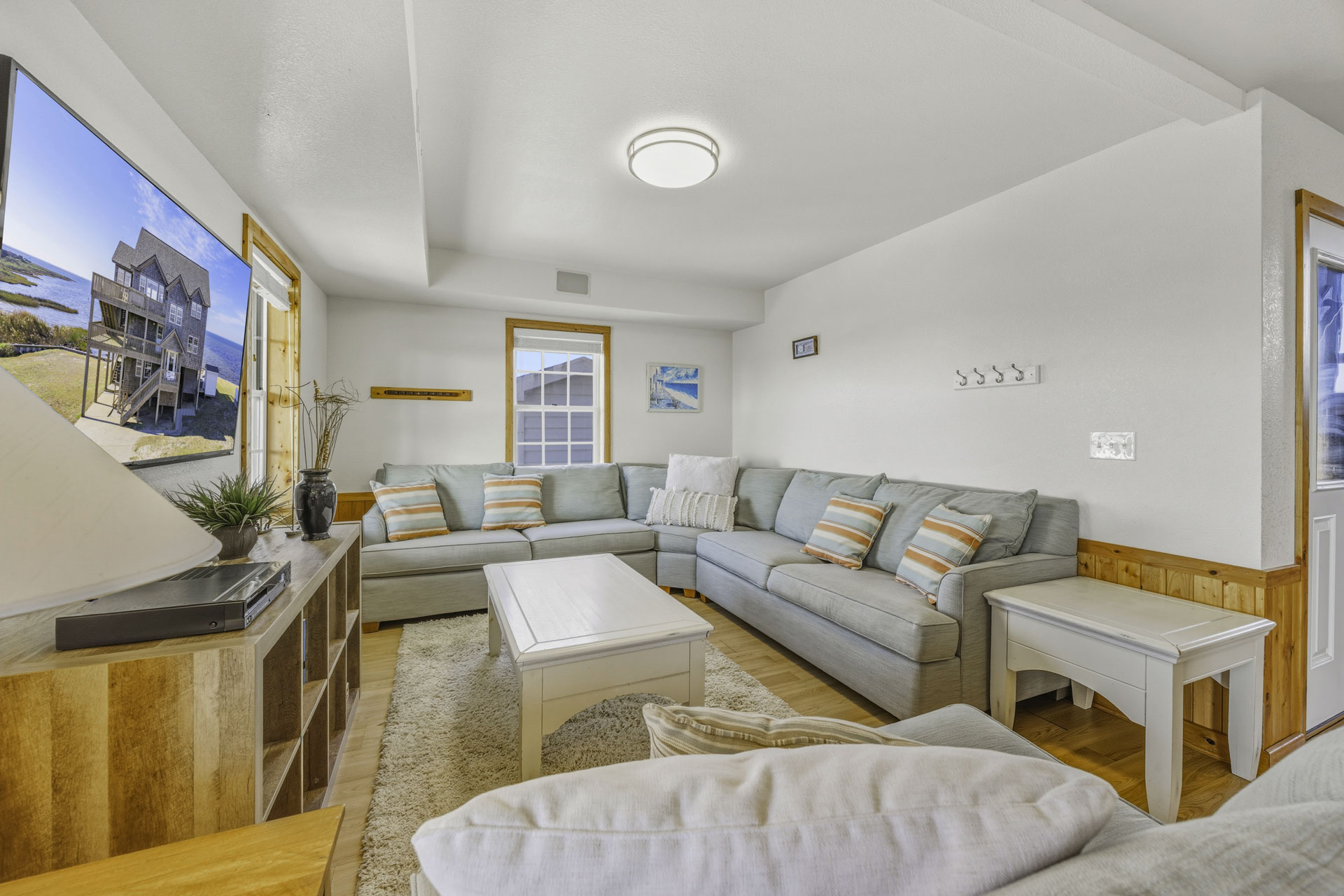 Surf Or Sound Realty 1047 LV 2 Kite Media Room 2