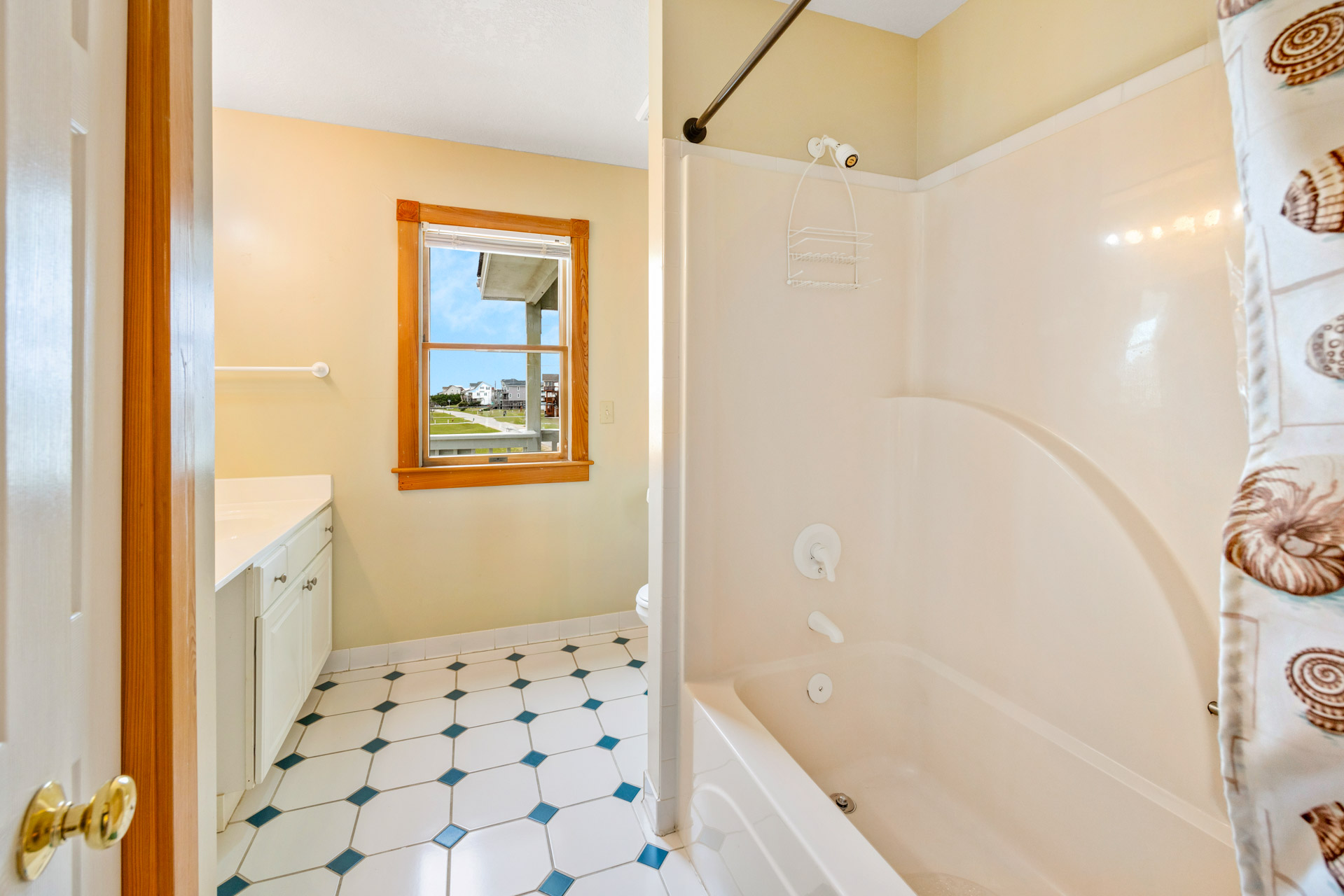Surf Or Sound Realty 180 Perfect Peace Bedroom 2 3