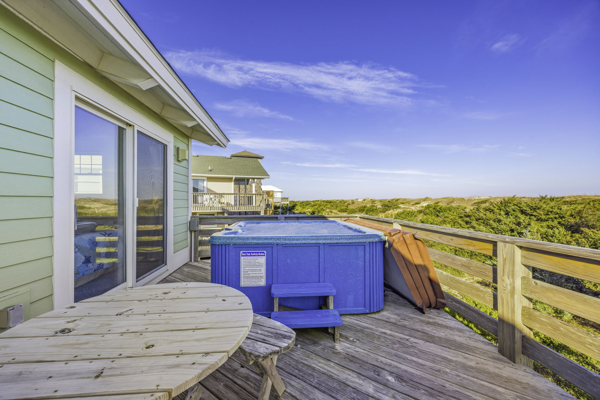 Surf Or Sound Realty 861 Kinnakeet Retreat Hot Tub 1 2