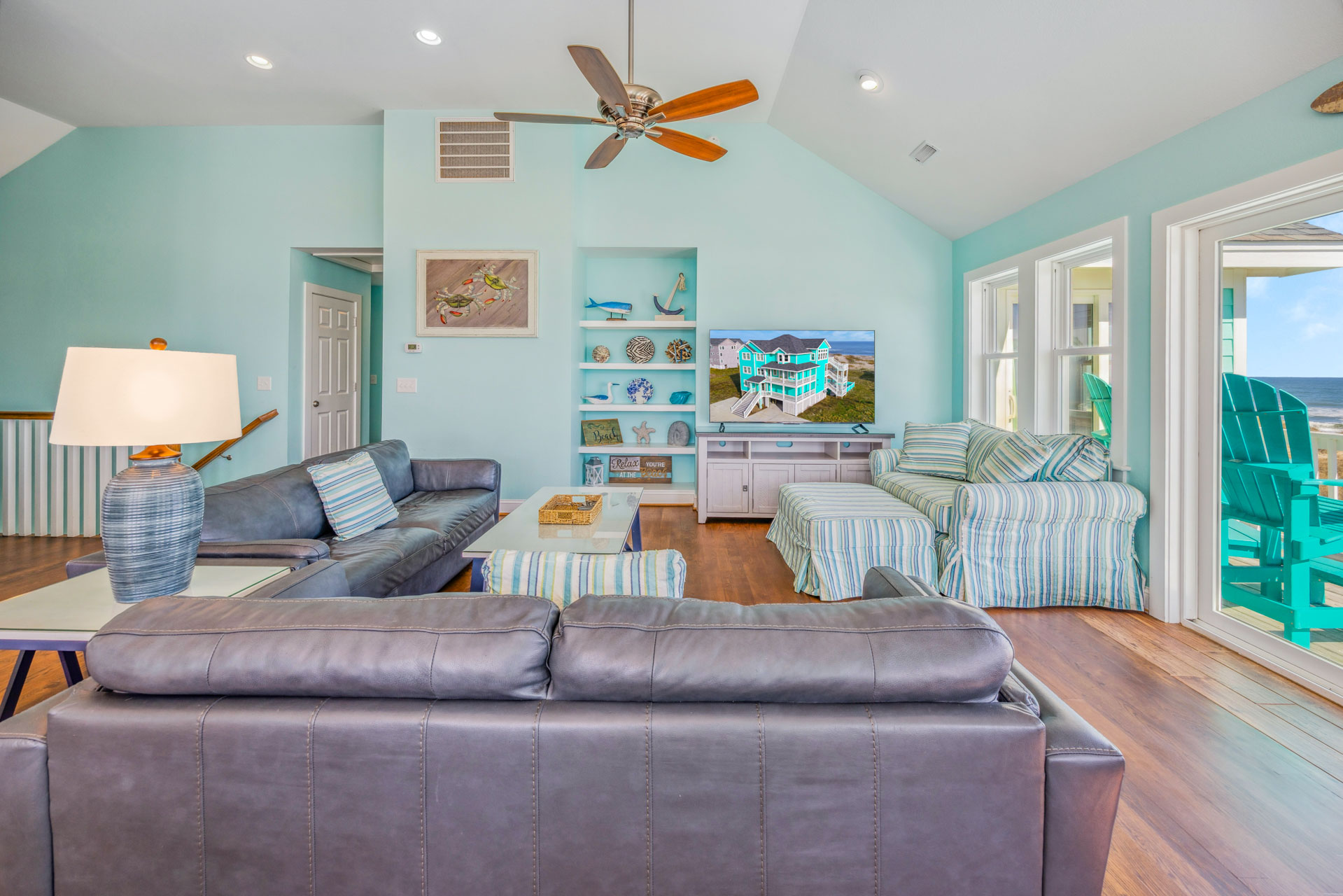Surf Or Sound Realty 867 Caribbean Paradise Great Room 3