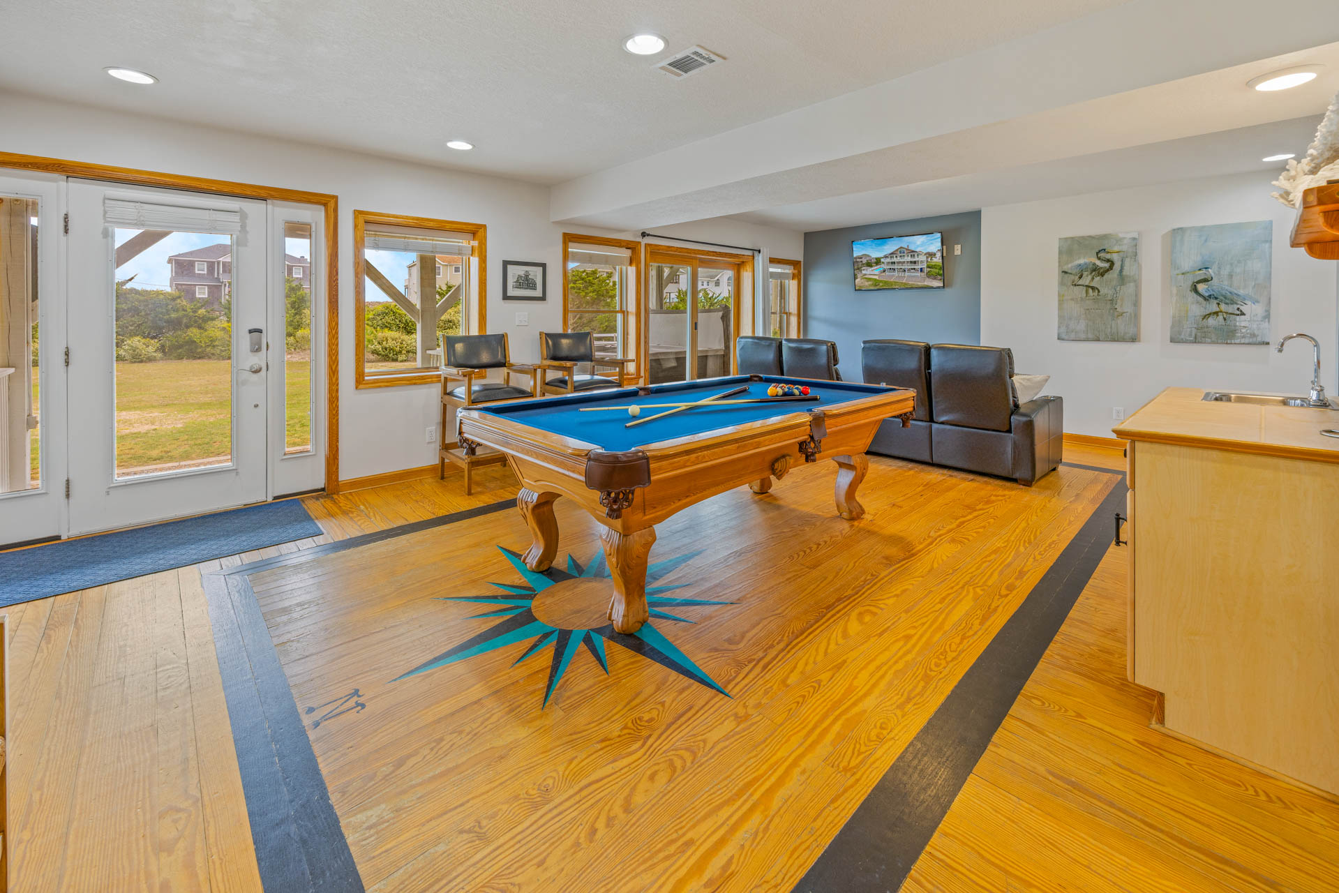 Surf Or Sound Realty 638 The Hatteras House Game Room 2