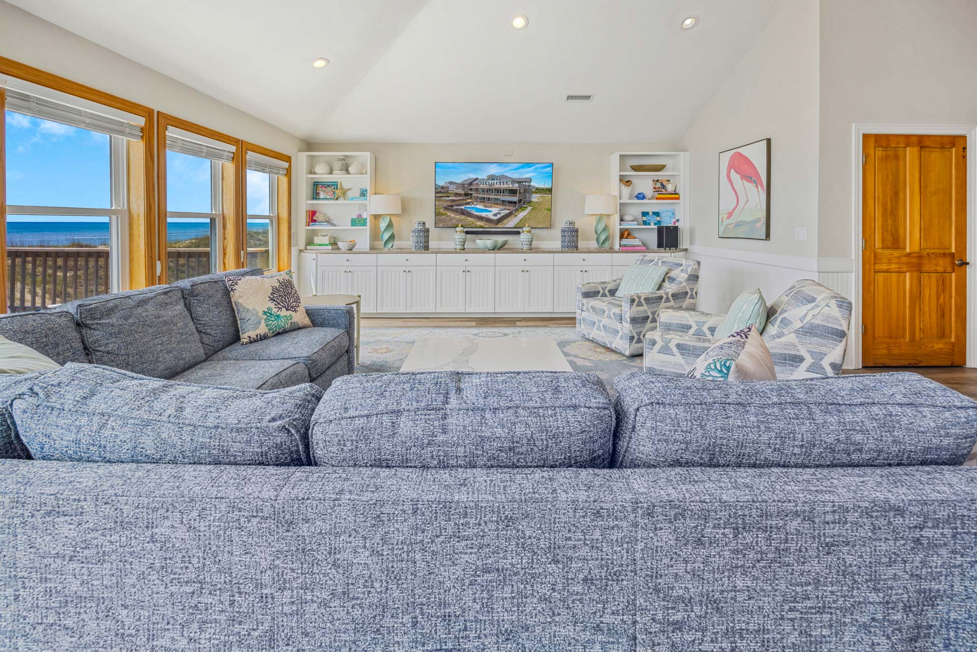 Surf Or Sound Realty 1065 Shorehouse Great Room 2