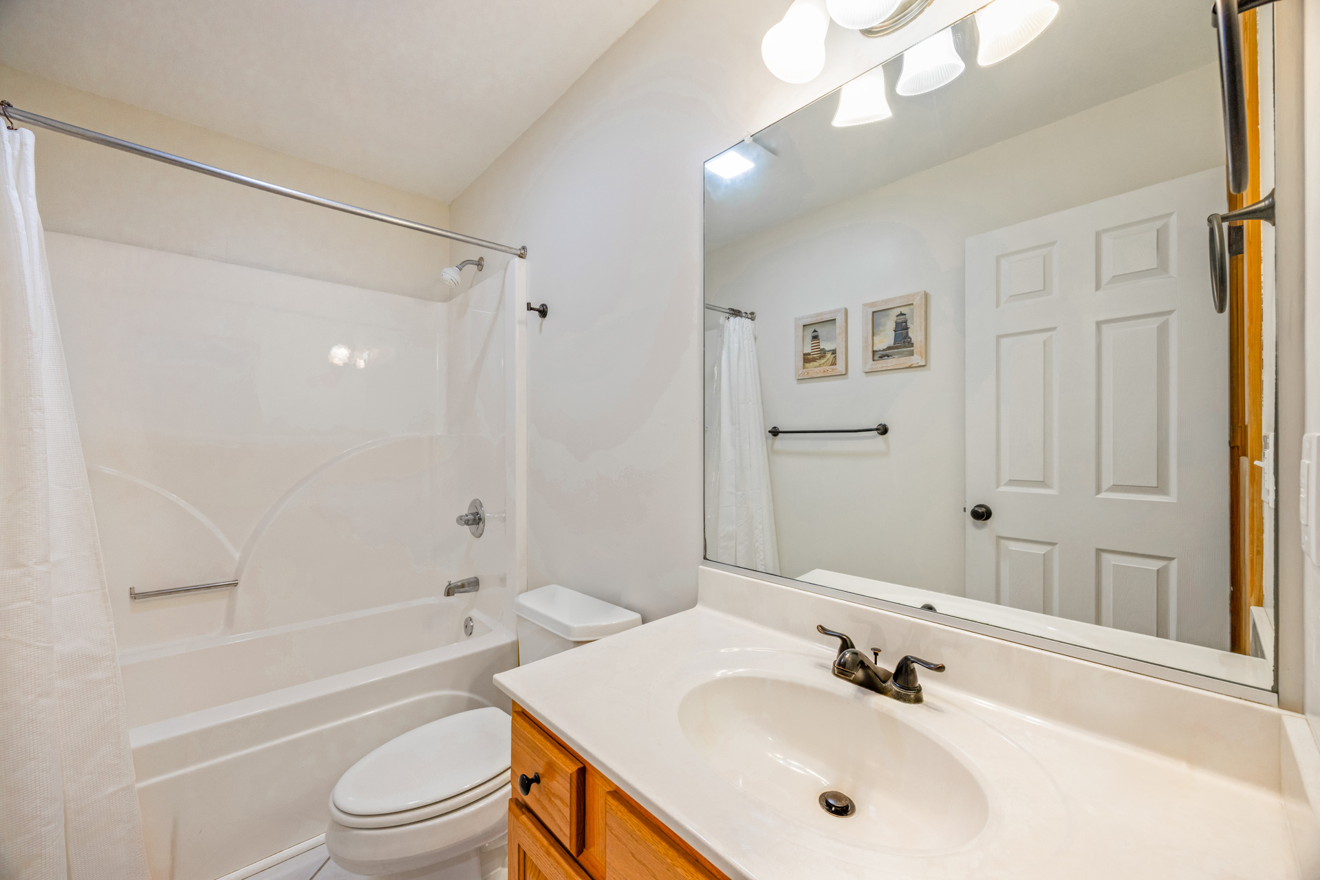 Surf Or Sound Realty 1250 Carolina Pearl Bedroom 4 3