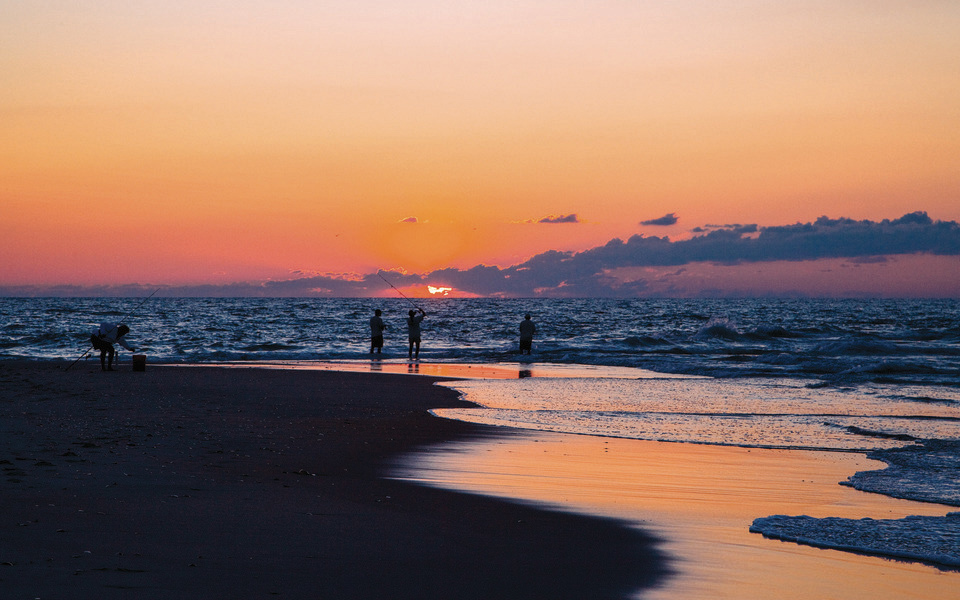 Experiences Winter BOX2 960X600 Surf Fishing Sunrise 222K