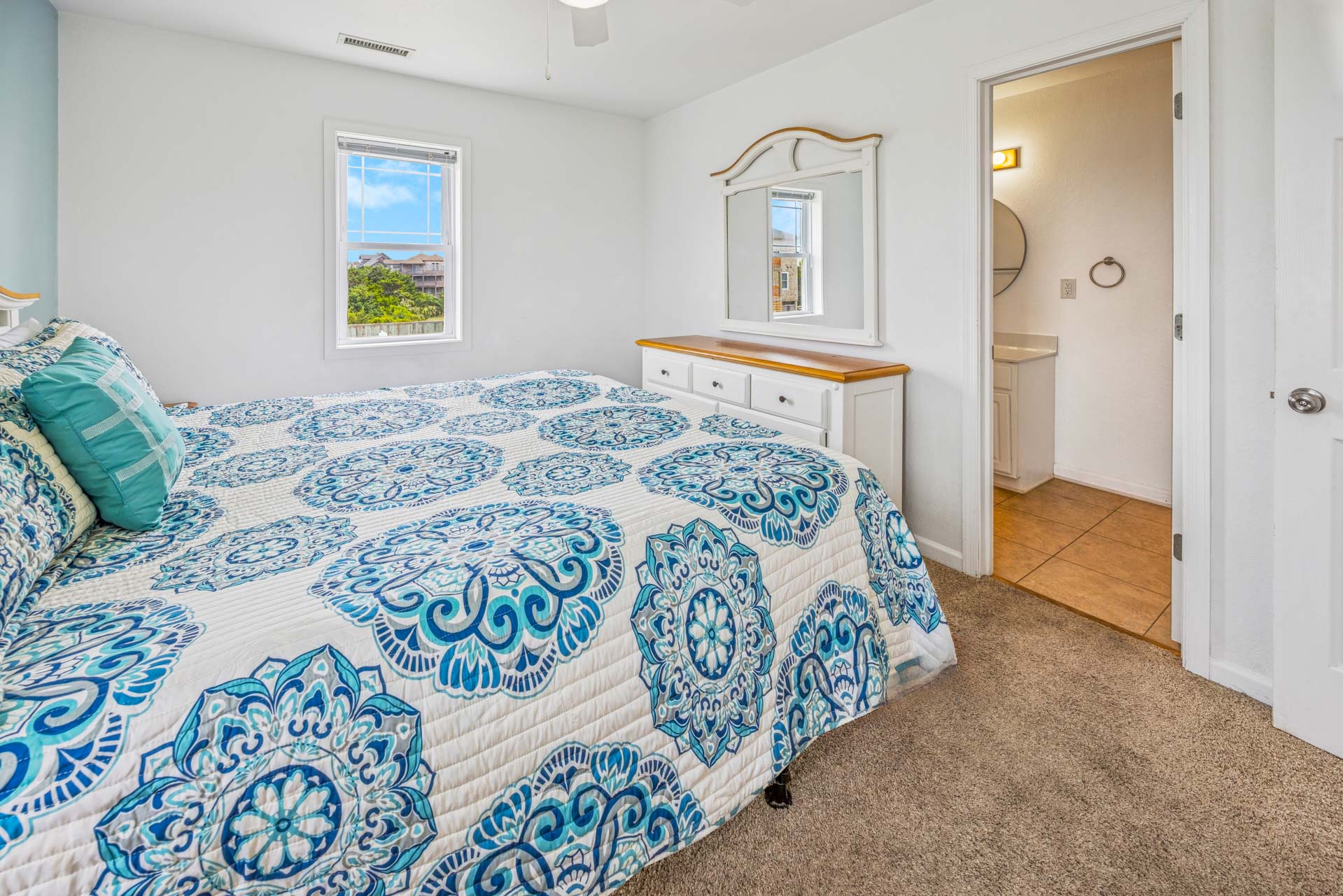 Surf Or Sound Realty 236 Surf Music Bedroom 5 2