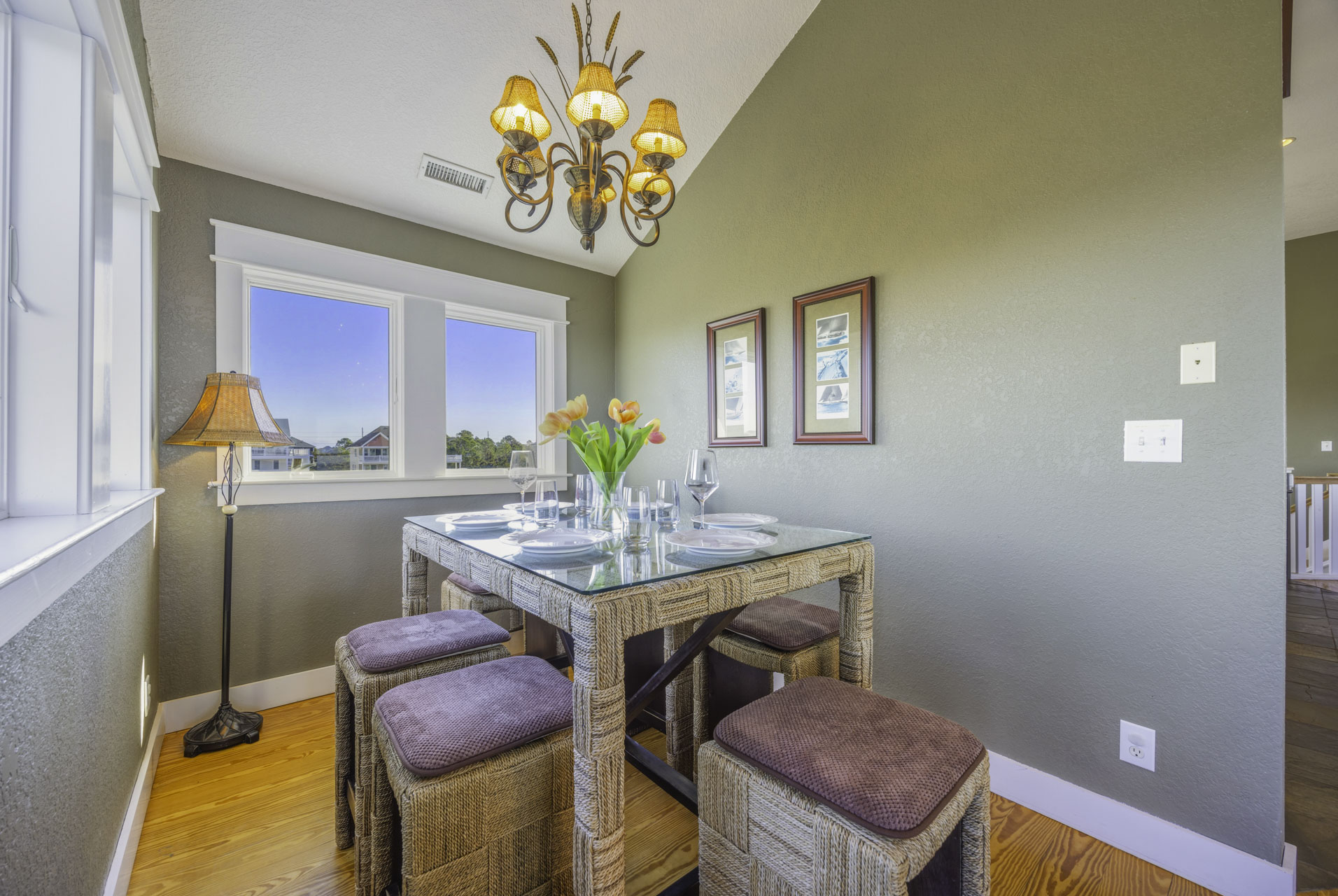 Surf Or Sound Realty 438 Sounds Terrific Dining Area 5