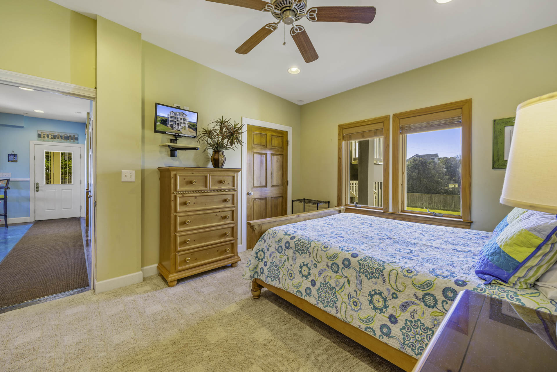 Surf Or Sound Realty 679 Sea Glass Bedroom 8 2