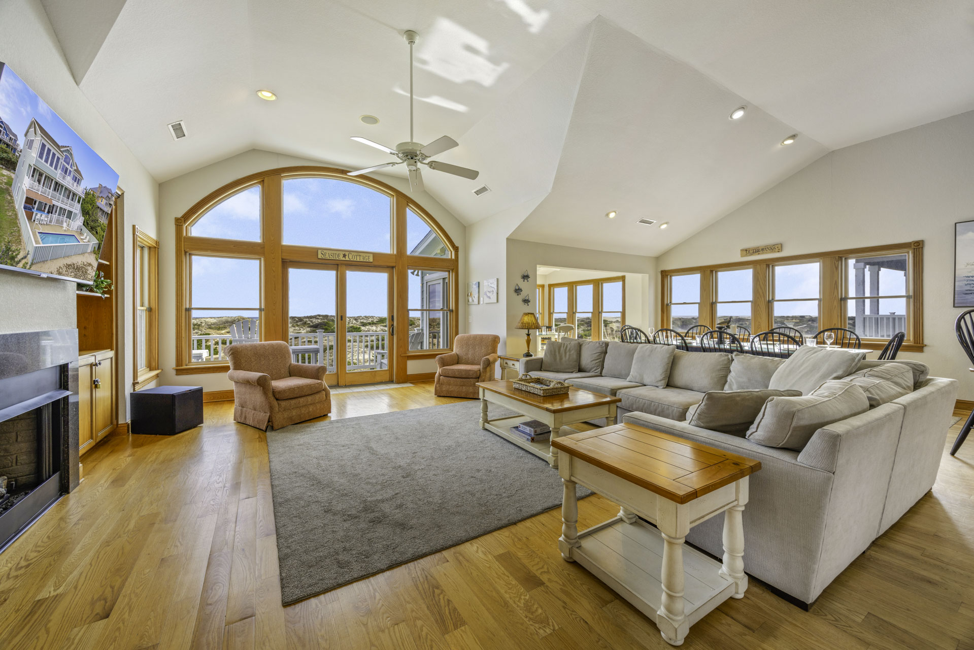 Surf Or Sound Realty 829 The HI Life Great Room 2