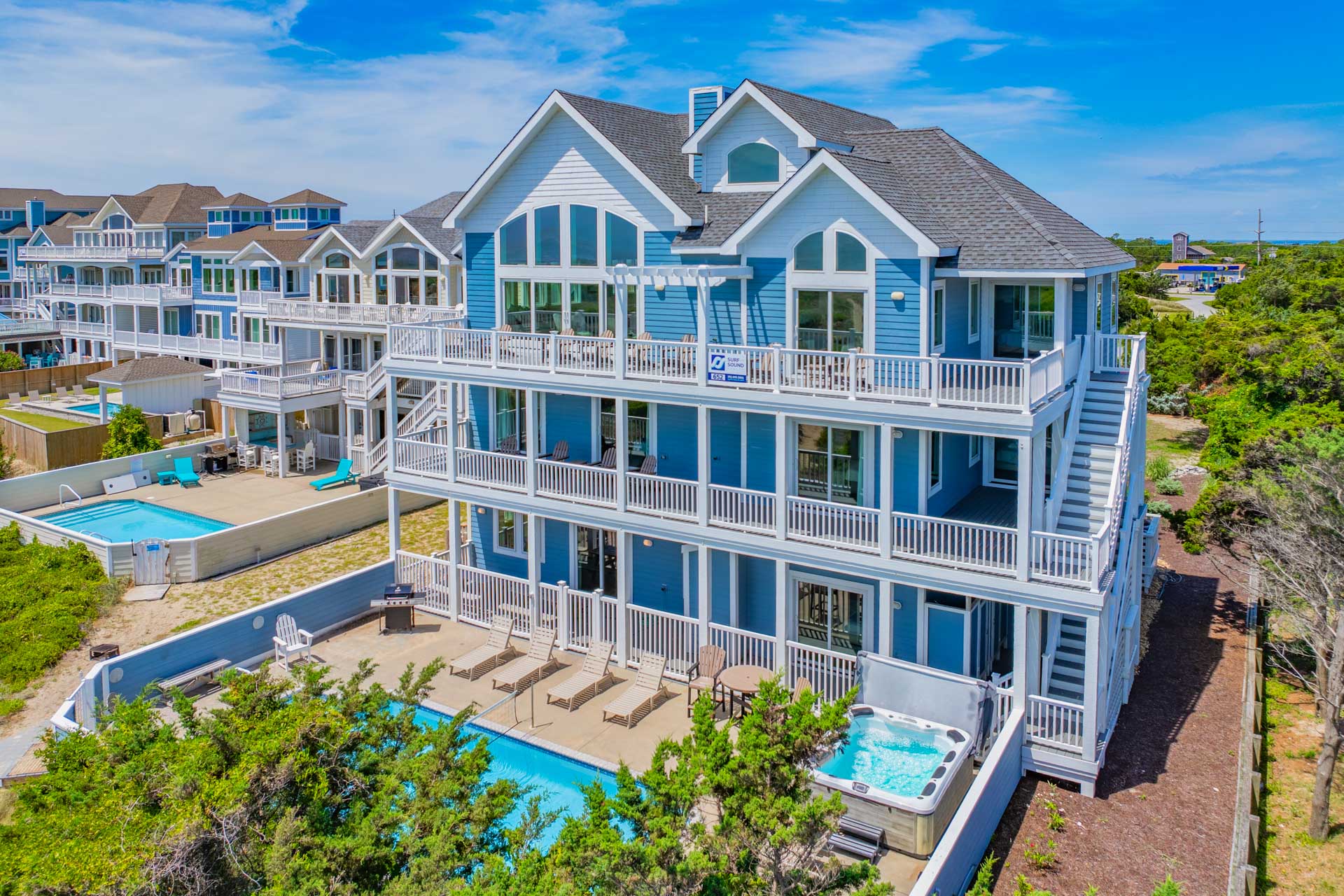 Surf Or Sound Realty 652 Castlemere Exterior 5
