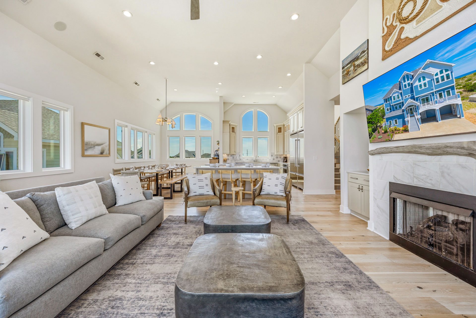 Surf Or Sound Realty 652 Castlemere Great Room 4