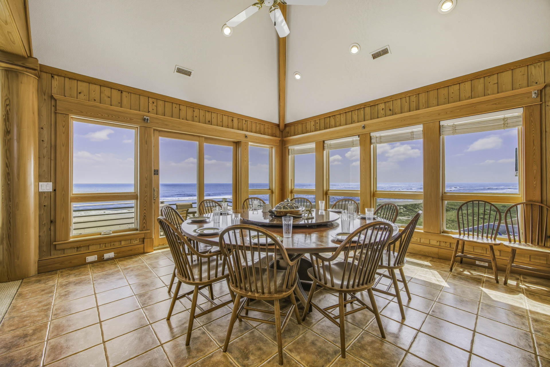 Surf Or Sound Realty 603 Seven Cousins Cottage Dining Area 1