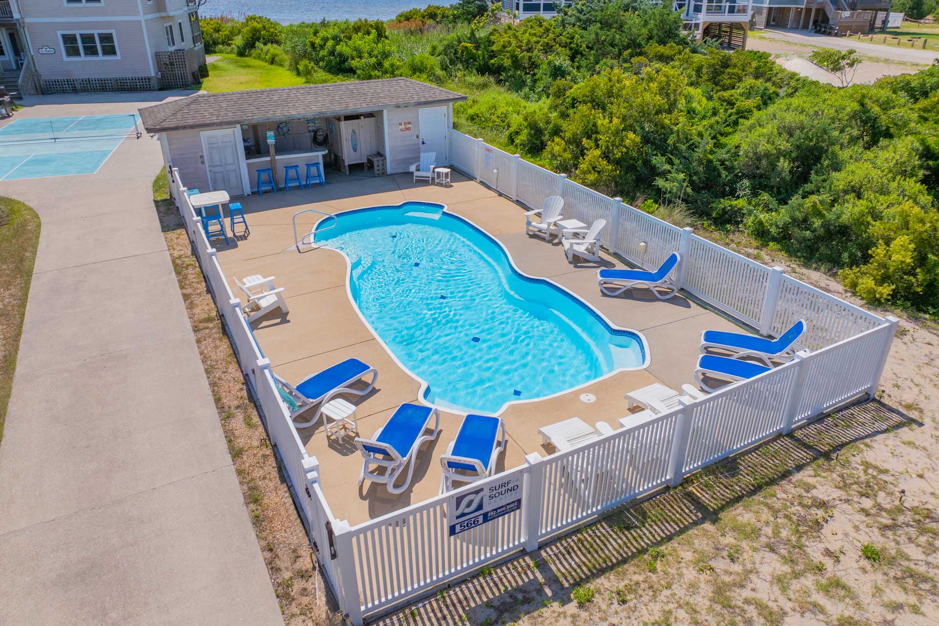 Surf Or Sound Realty 566 La Familia Exterior 8