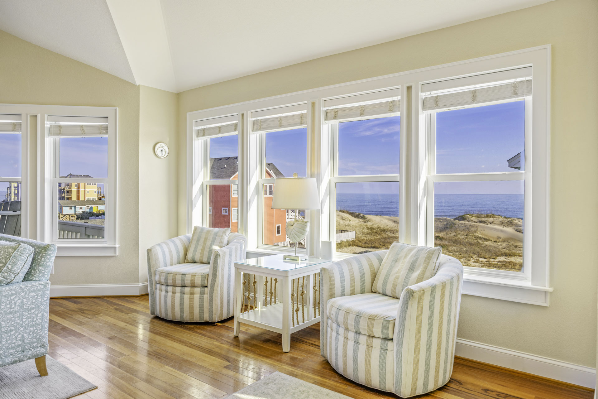 Surf Or Sound Realty 502 Tipsy Turtle Great Room 6