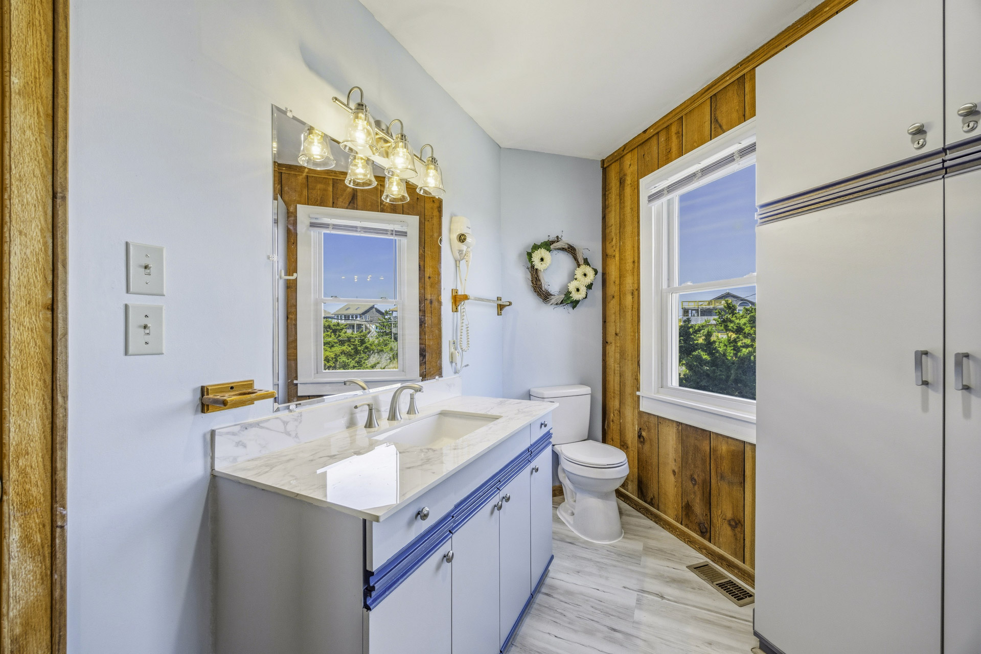 Surf Or Sound Realty 1222 Beachfront Bliss Bedroom 2 3