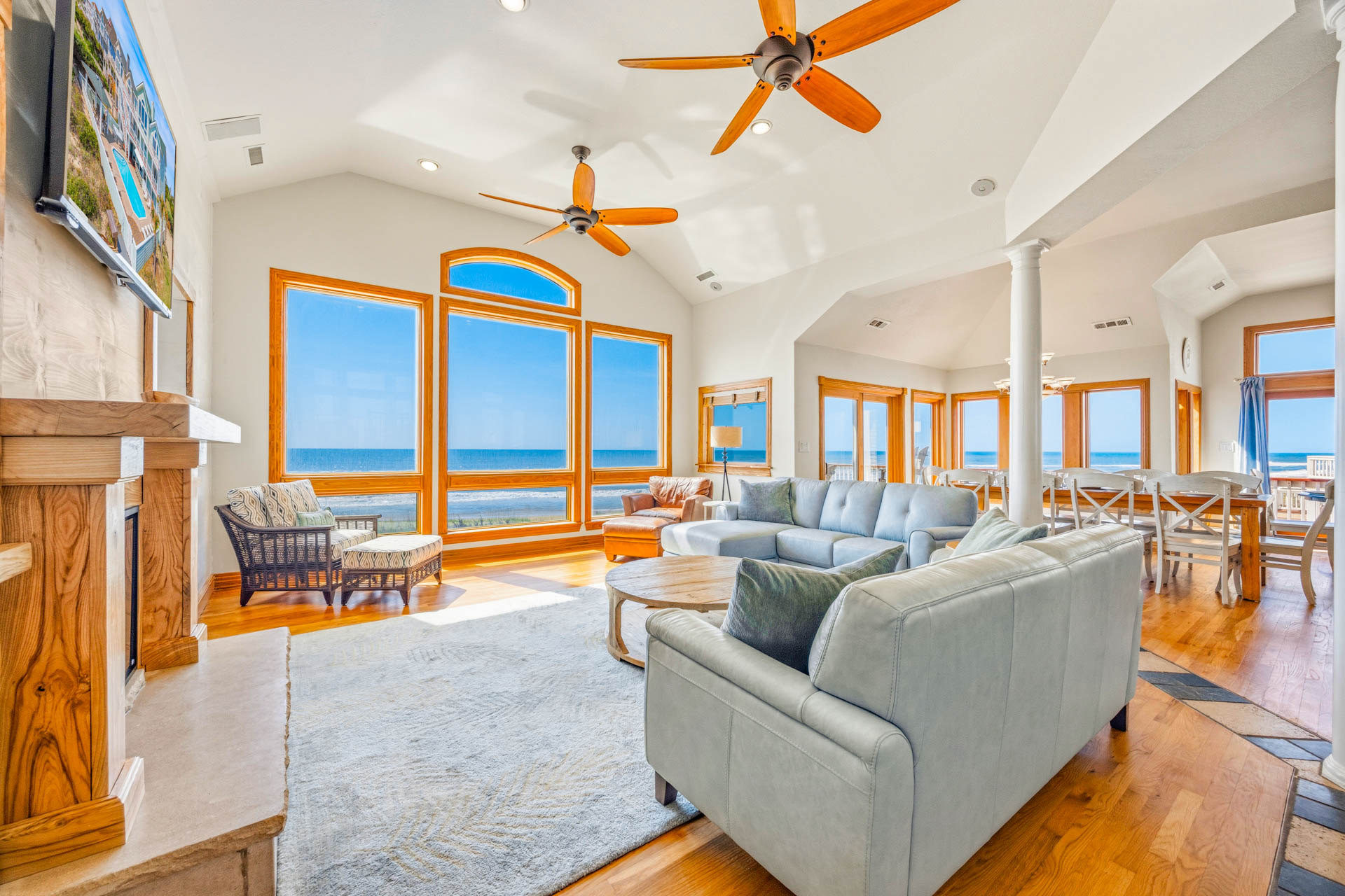 Surf Or Sound Realty 1126 Splash Landing Great Room 2