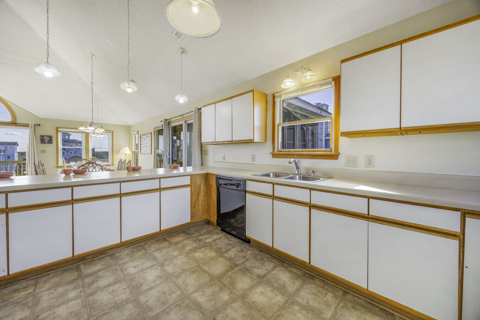 Surf Or Sound Realty 753 Longview Kitchen 2