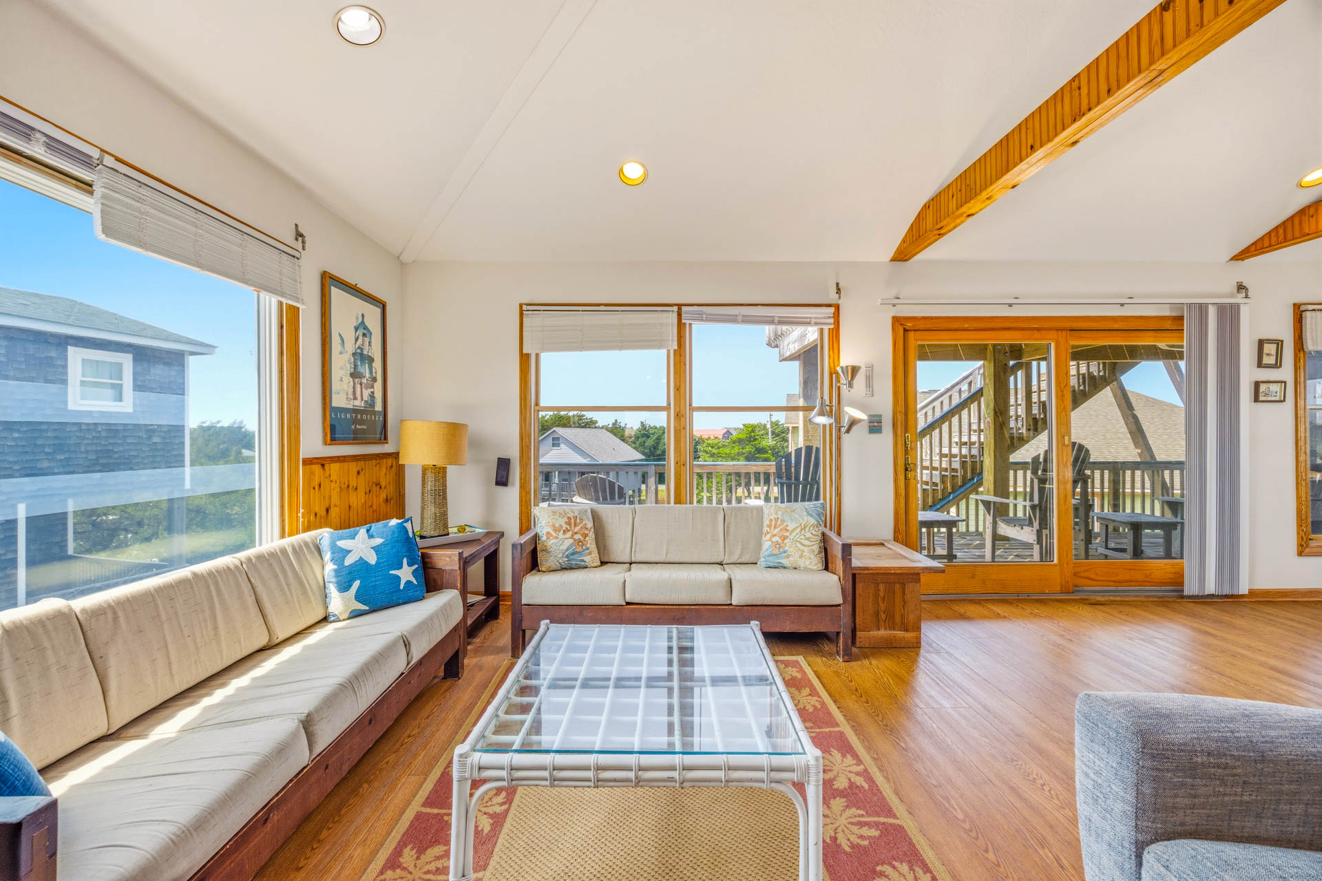 Surf Or Sound Realty 824 Sun Kist Great Room 4