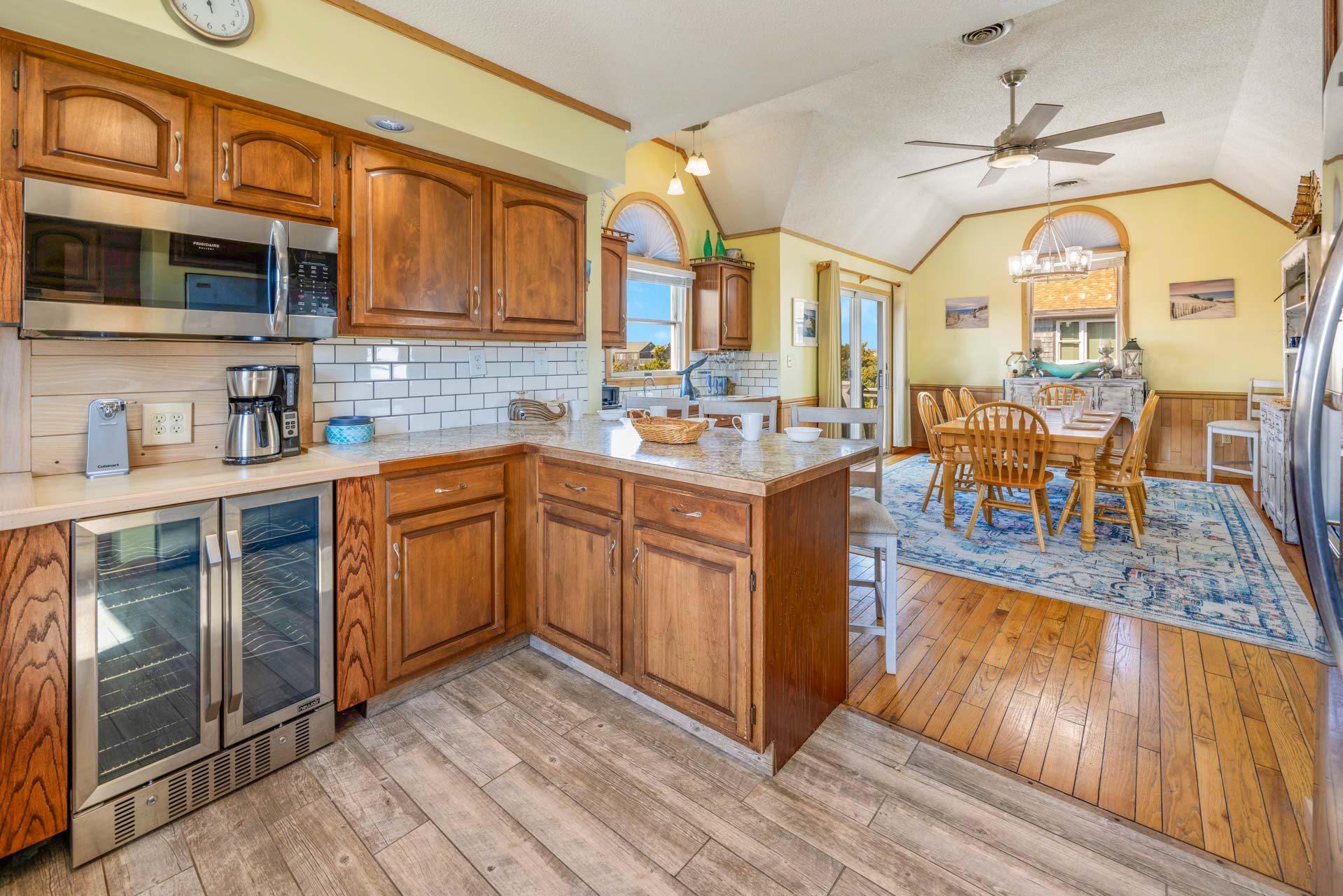 Surf Or Sound Realty 1094 Sea Lady Kitchen 3