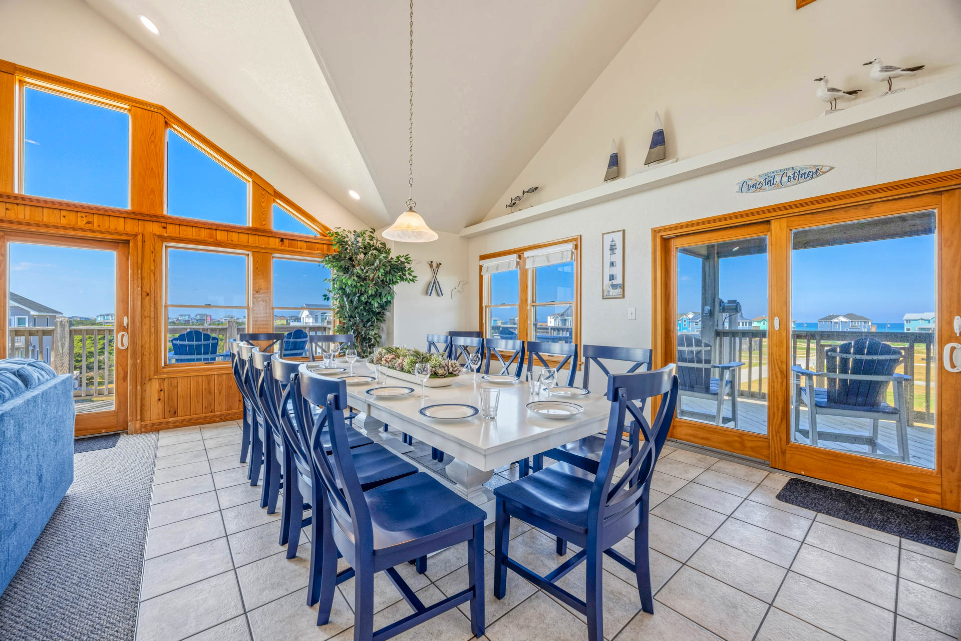 Surf Or Sound Realty 928 Surfs Up Rodanthe Dining Area 2