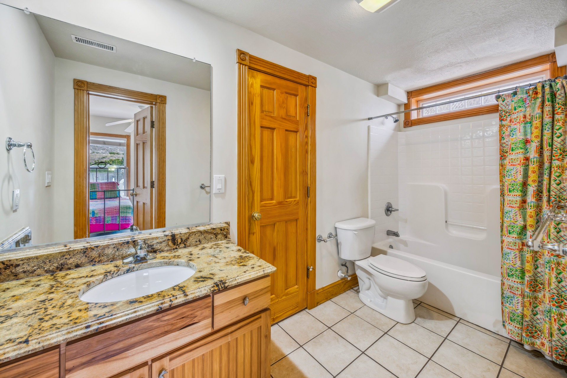 Surf Or Sound Realty 594 Hatteras Escape Bedroom 8 2