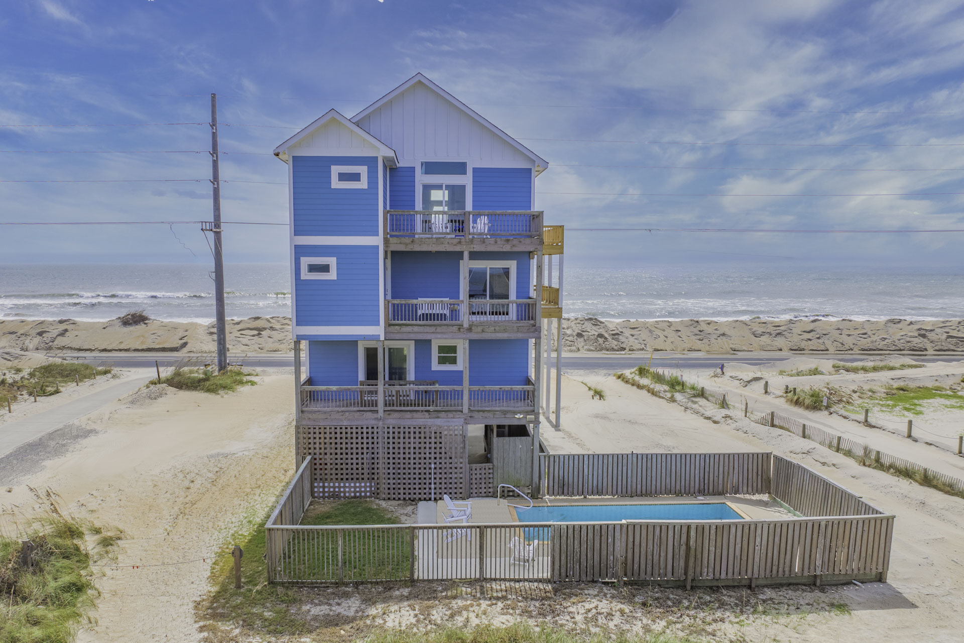 Surf Or Sound Realty 1070 Hatteras Comfort Exterior 6