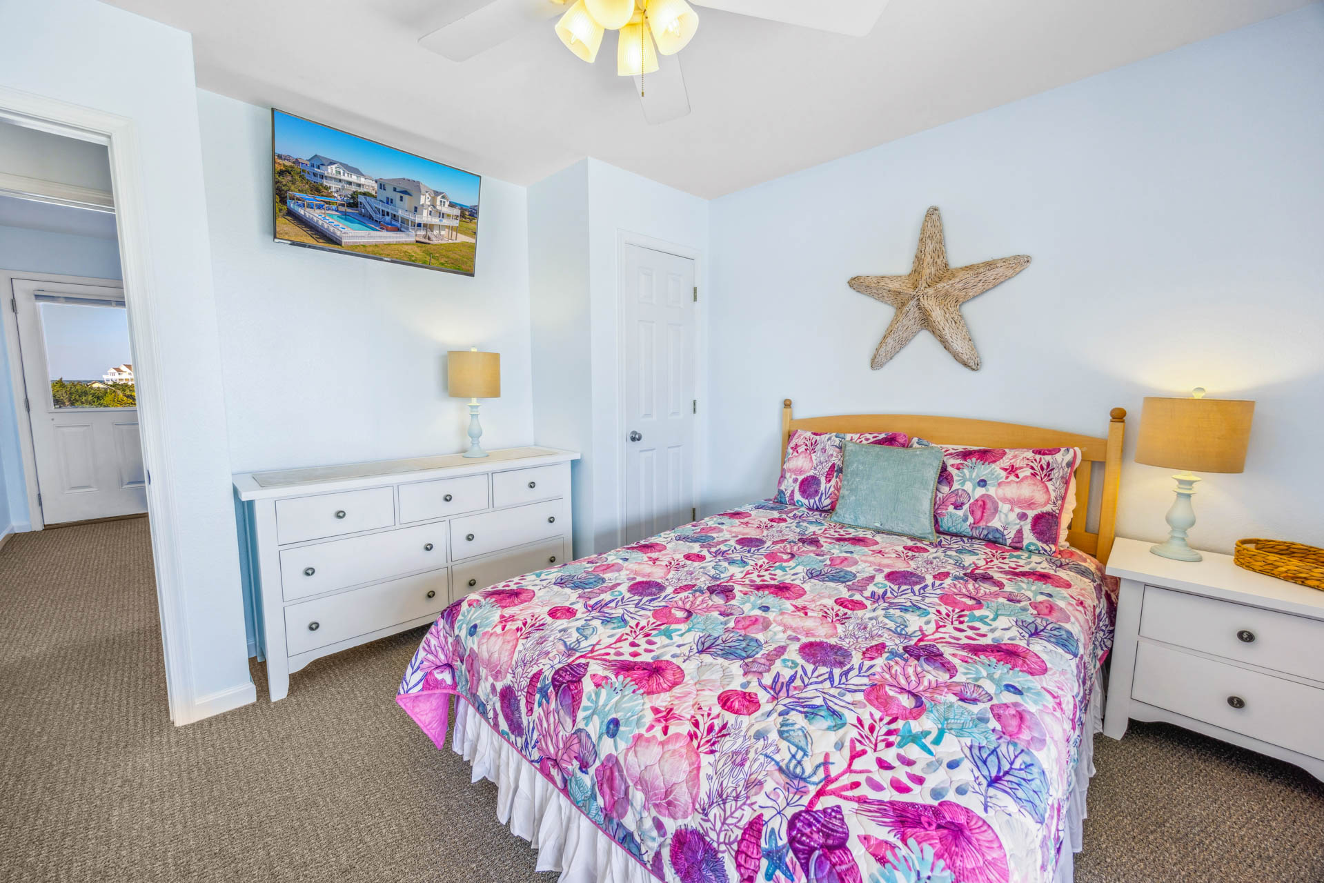 Surf Or Sound Realty 262 Endless Summer Bedroom 4 2
