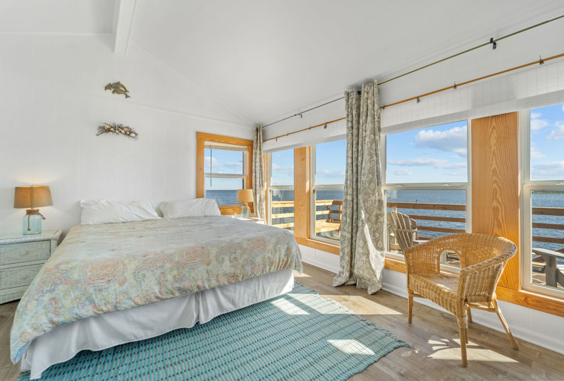 Calypso Hatteras 1158 Surf or Sound