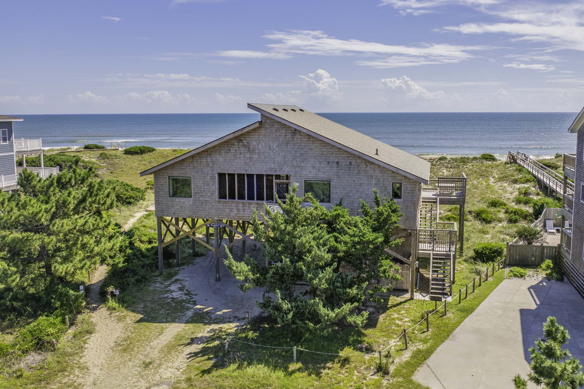 Surf Or Sound Realty 1097 Harmona Exterior 10