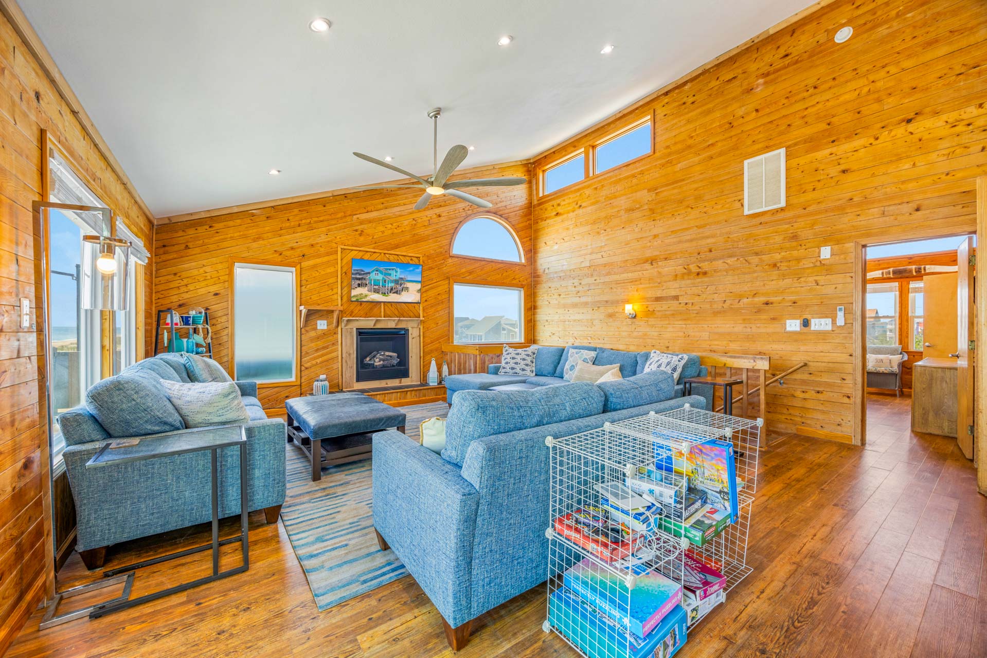 Surf Or Sound Realty 964 Seas The Day Great Room 1