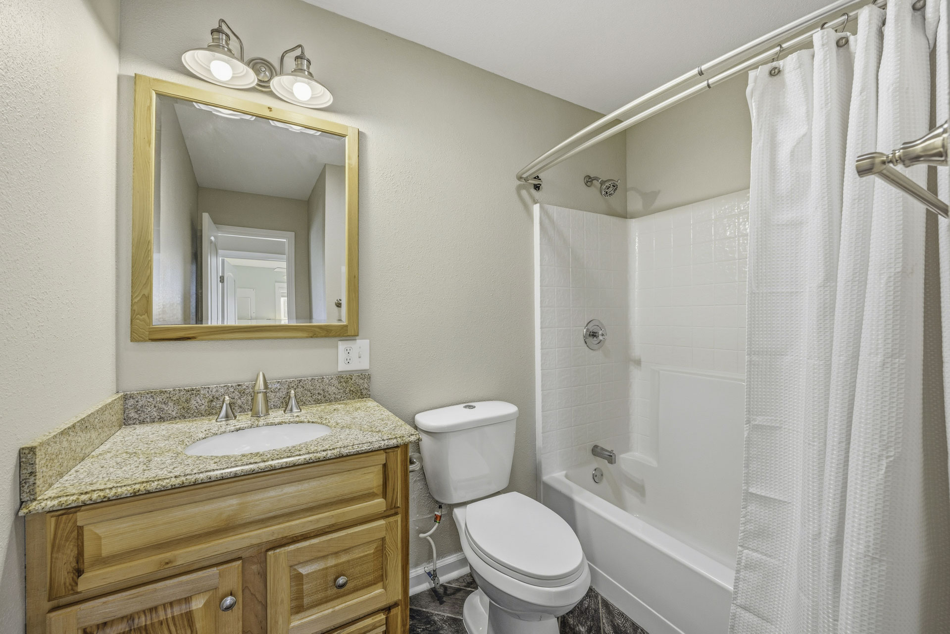 Surf Or Sound Realty 922 Soulshine Bedroom 2 1