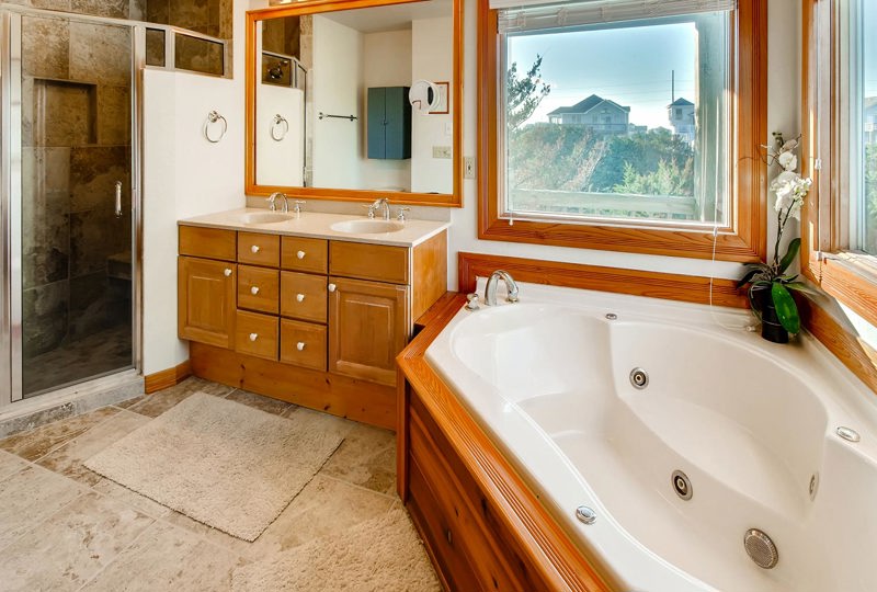 Moonglade 1 Surf or Sound