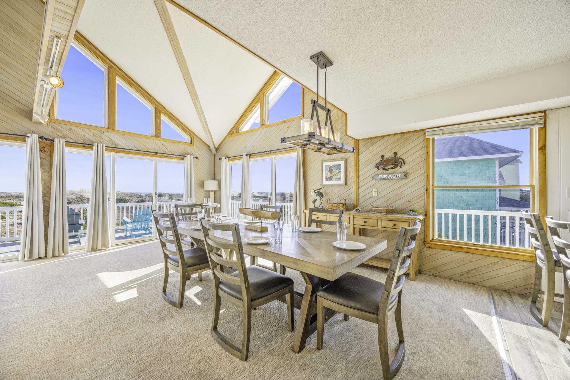 Surf Or Sound Realty 828 Peaceful Easy Feeling Dining Area 3